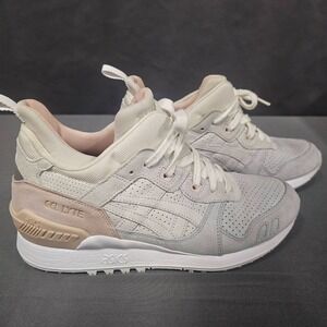 Asics Gel-Lyte Women’s Sneakers in Light Gray and Pale blush Pink